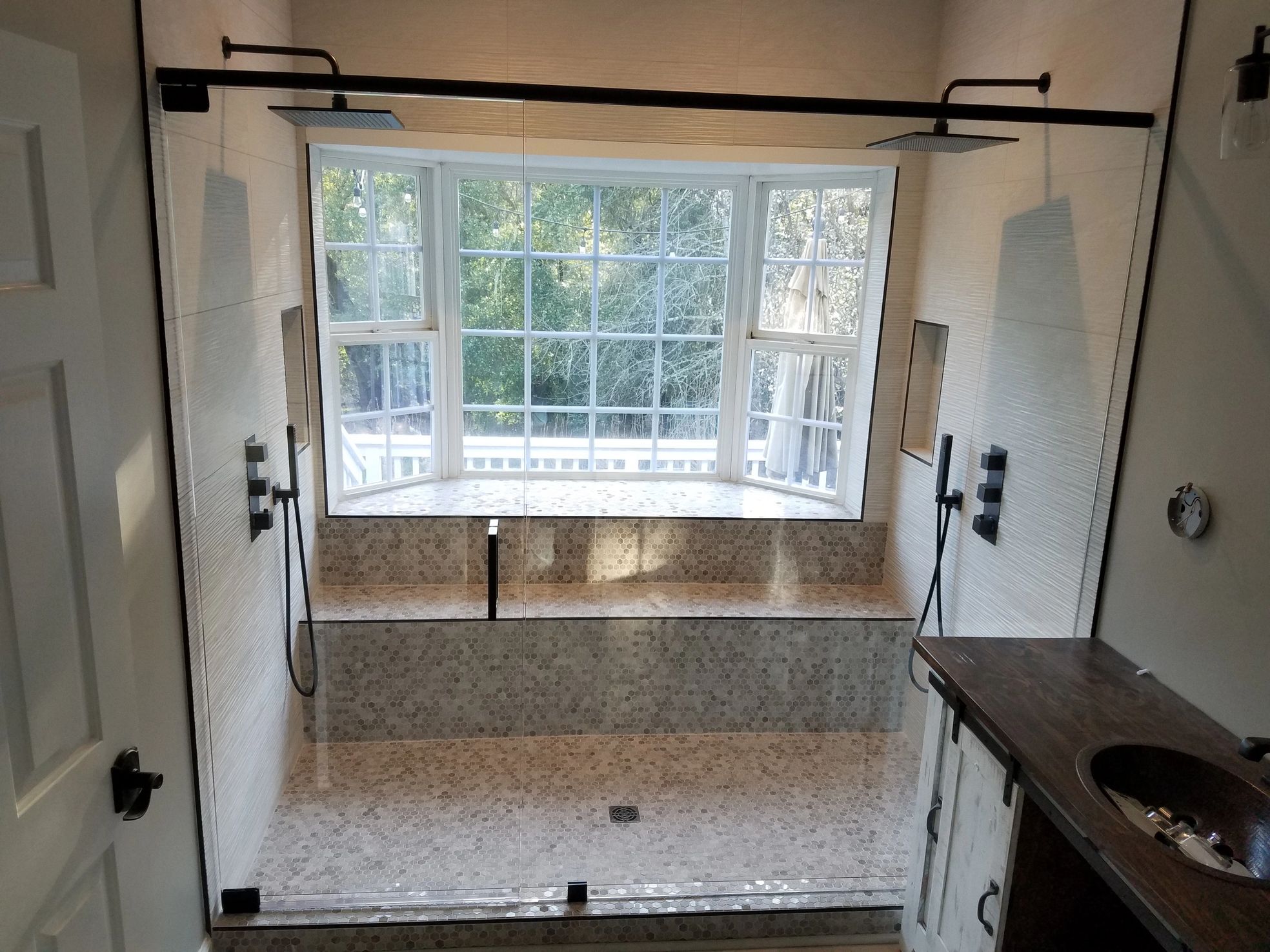 Residental & Commercial Glass Services